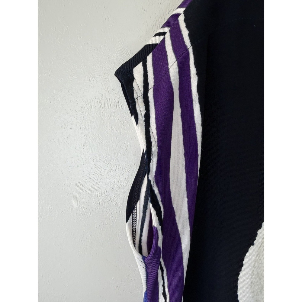 NWT Chicos 2 Travelers Liquid Knit Geometric Print Blouse W Barely There Sleeves - Picture 2 of 6
